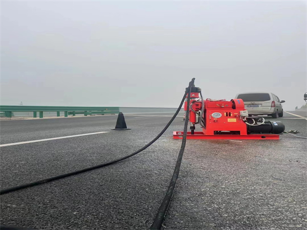 濠江马路路基路面开裂下沉注浆加固灌浆