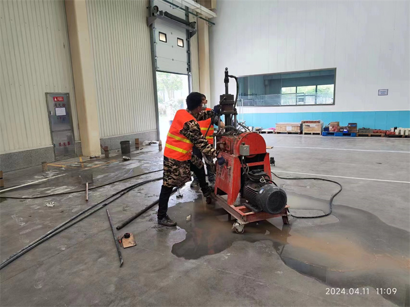 濠江厂房地面下沉塌陷注浆加固施工